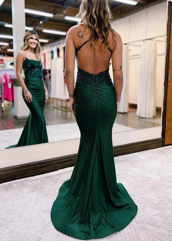 Jimena | Vestido de fiesta largo verde oscuro con tirantes finos y apliques estilo sirena