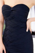 فستان سهرة طويل من التول ملفوف بدون أكتاف بتصميم حورية البحر وقصة صدر على شكل قلب