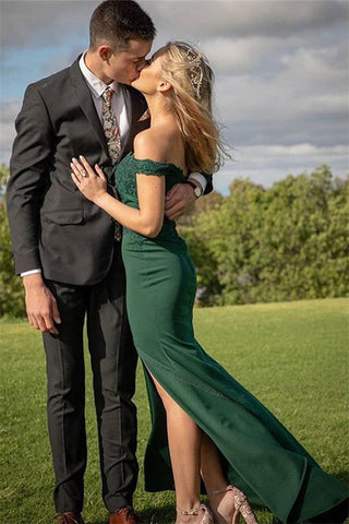 Vestido de fiesta de sirena largo modesto con hombros descubiertos, apliques de encaje y abertura