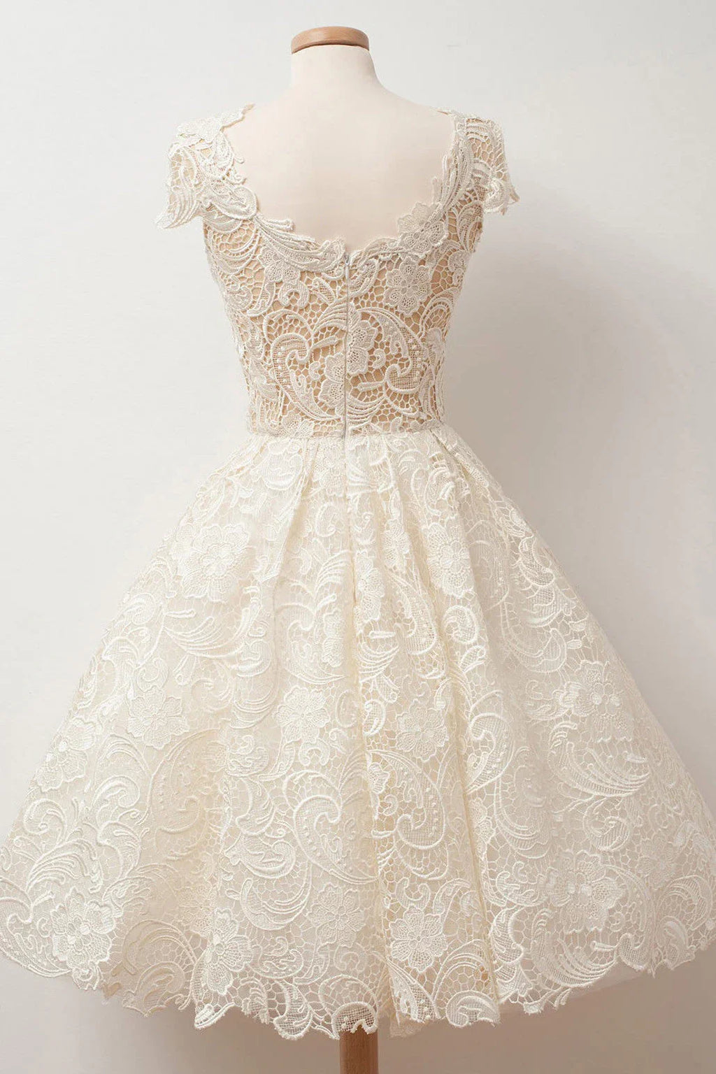 A-line Scoop Lace Short Prom Dresses Cap Sleeves Homecoming Dresses by Ombreprom
