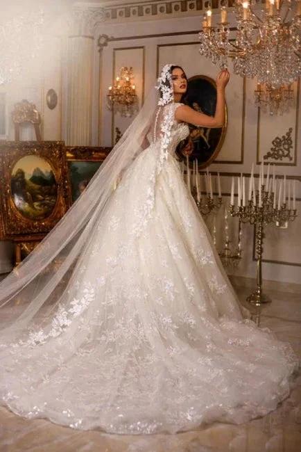 New Elegant Long A-line V-neck Sleeveless Wedding Dresses With Lace by misshow.com