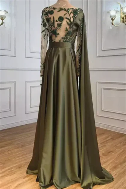 Vestido de noite de um ombro com capa e mangas compridas