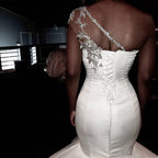 One shoulder Mermaid Bridal Wears with Ruffles Train