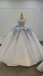 Robe de bal bleu clair enchanteresse, bustier sans bretelles, en tulle perlé, robe de mariée avec accents papillons en relief 3D Ye-2016
