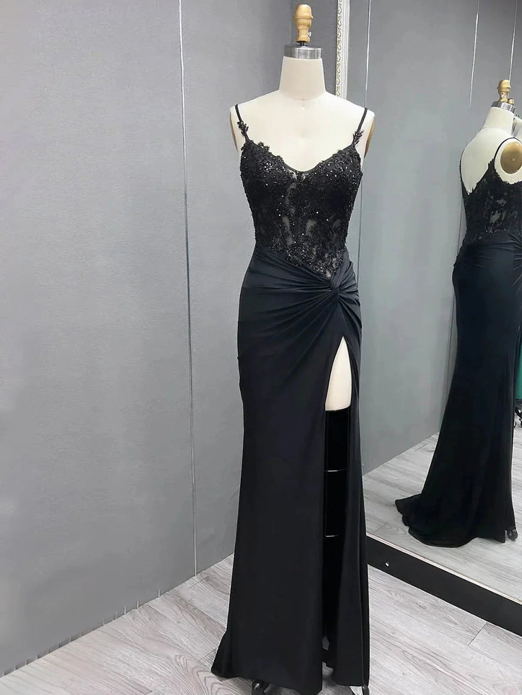Rafenild | Green V Neck Beading Satin Long Slit Prom Dresses by KissProm