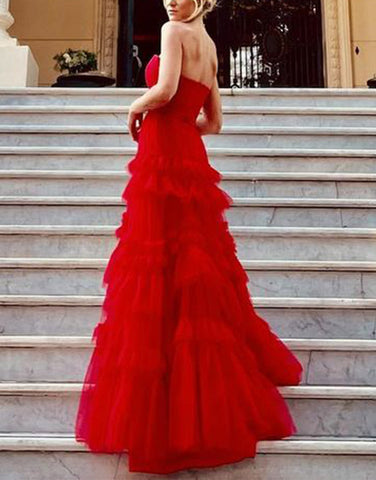 Matilda | Vestido de fiesta de tul con volantes y corte A sin tirantes