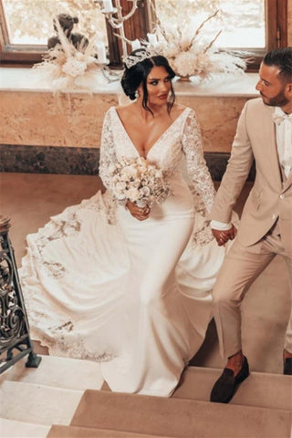 Romantic Backless Long Sleeves Mermaid Wedding Dresses