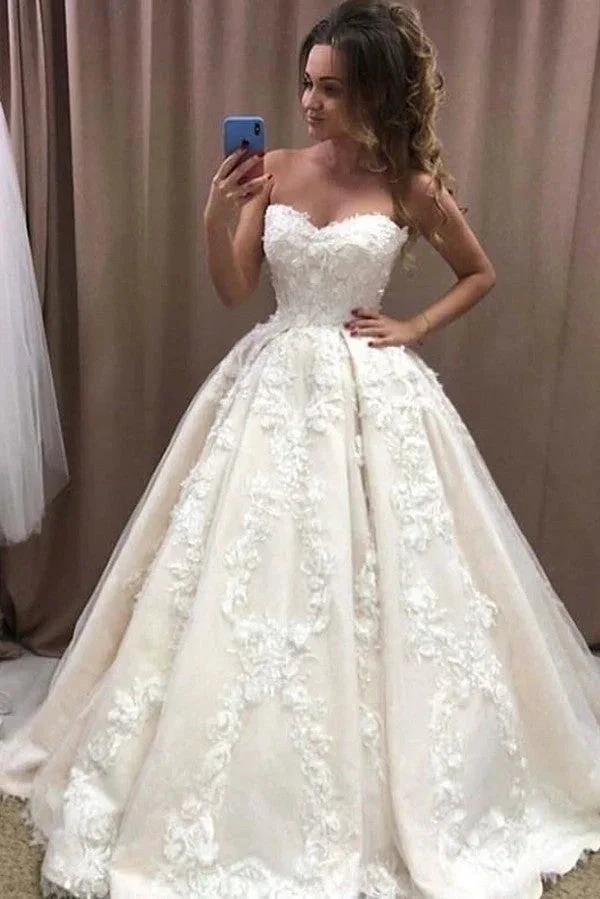 Romantic Long Ball Gowns Sweetheart Wedding Dress With 3D Floral Appliques Lace by BIZTUNNEL