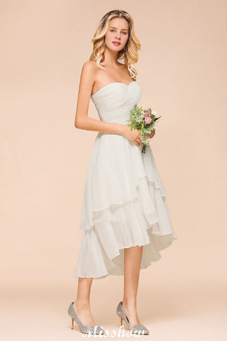 Vestido romántico de dama de honor con escote corazón, sin mangas, color blanco/marfil, para invitada de boda en la playa