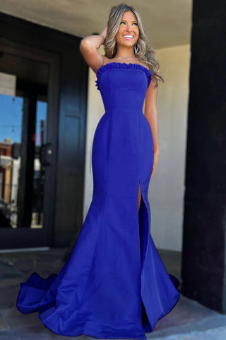 Denver | Vestido de fiesta largo con abertura y corte sirena, sin tirantes, color magenta con volantes