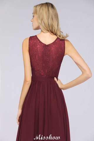 Vestido de dama de honor con volantes, corte A, largo hasta el suelo, de gasa, encaje y escote en V.