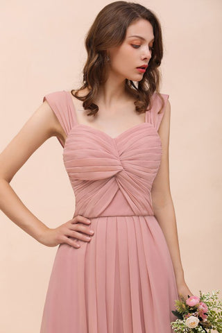 Vestido maxi rosa empolvado de dama de honor con tirantes y volantes en forma de A para niñas