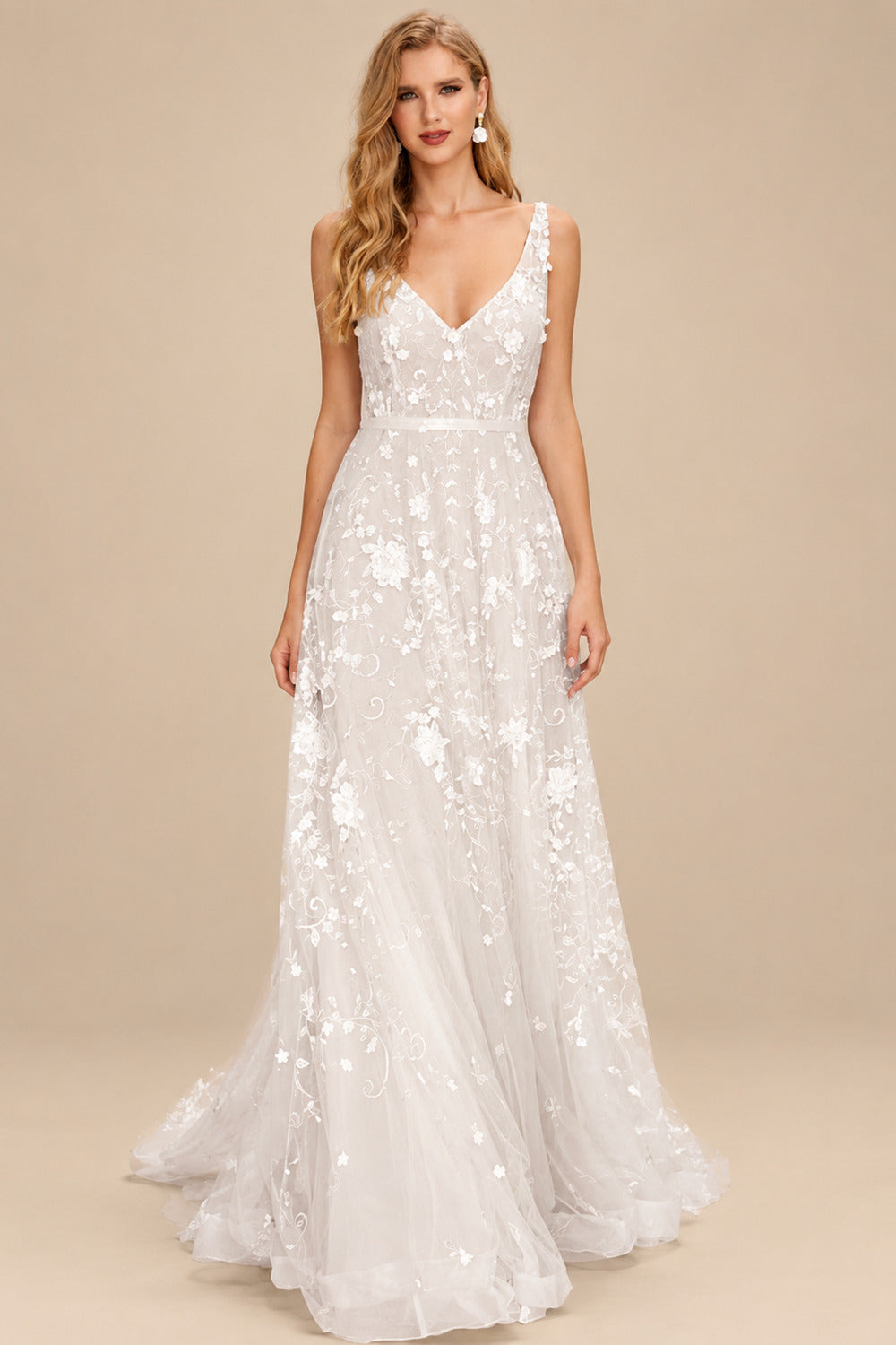 Rutipo As Picture A-Line/Princess V Neck Tulle Lace Sweep Train Wedding Dresses With Appliques Lace