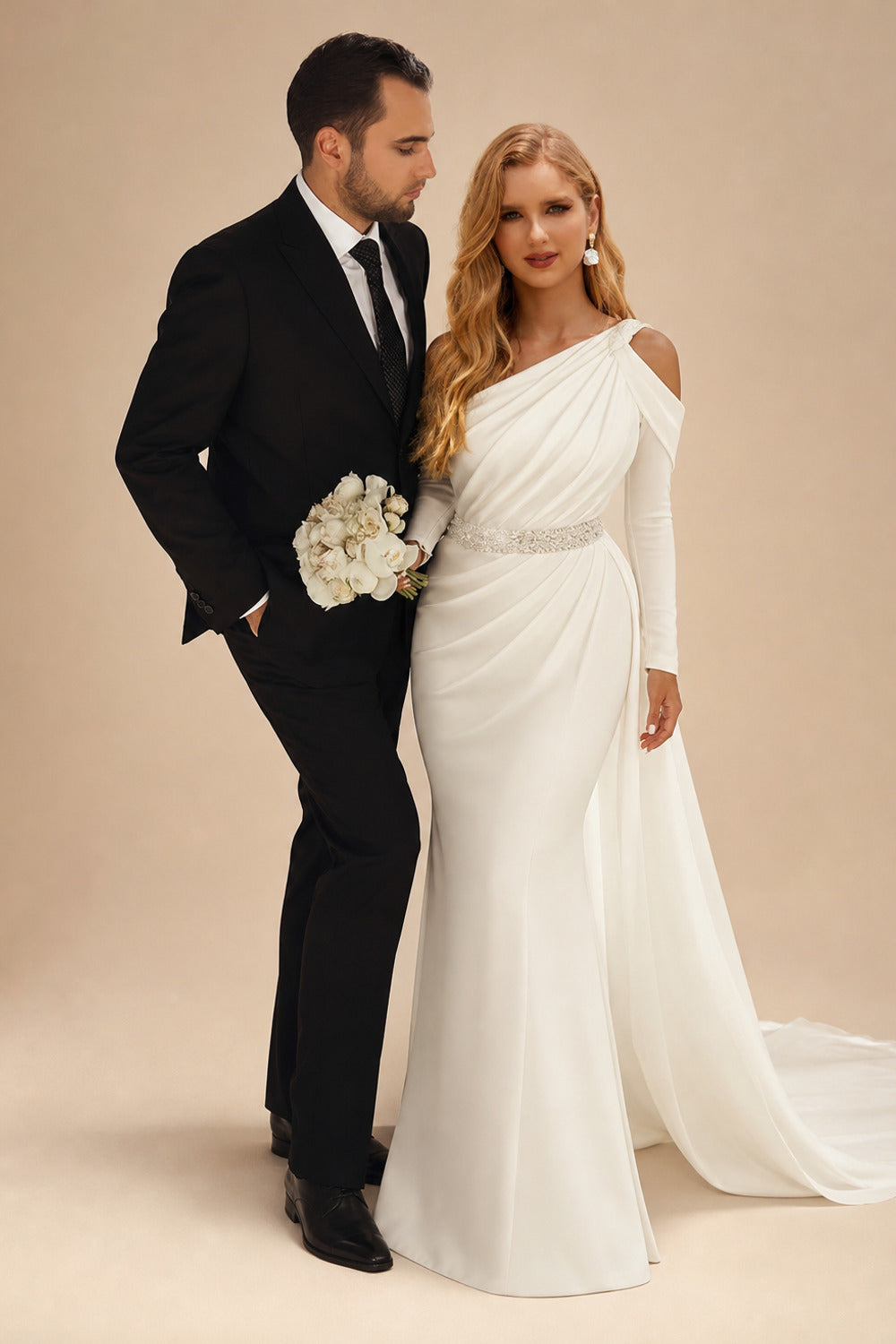 Rutipo Ivory Long Sleeves Trumpet/Mermaid Beading Wedding Dresses