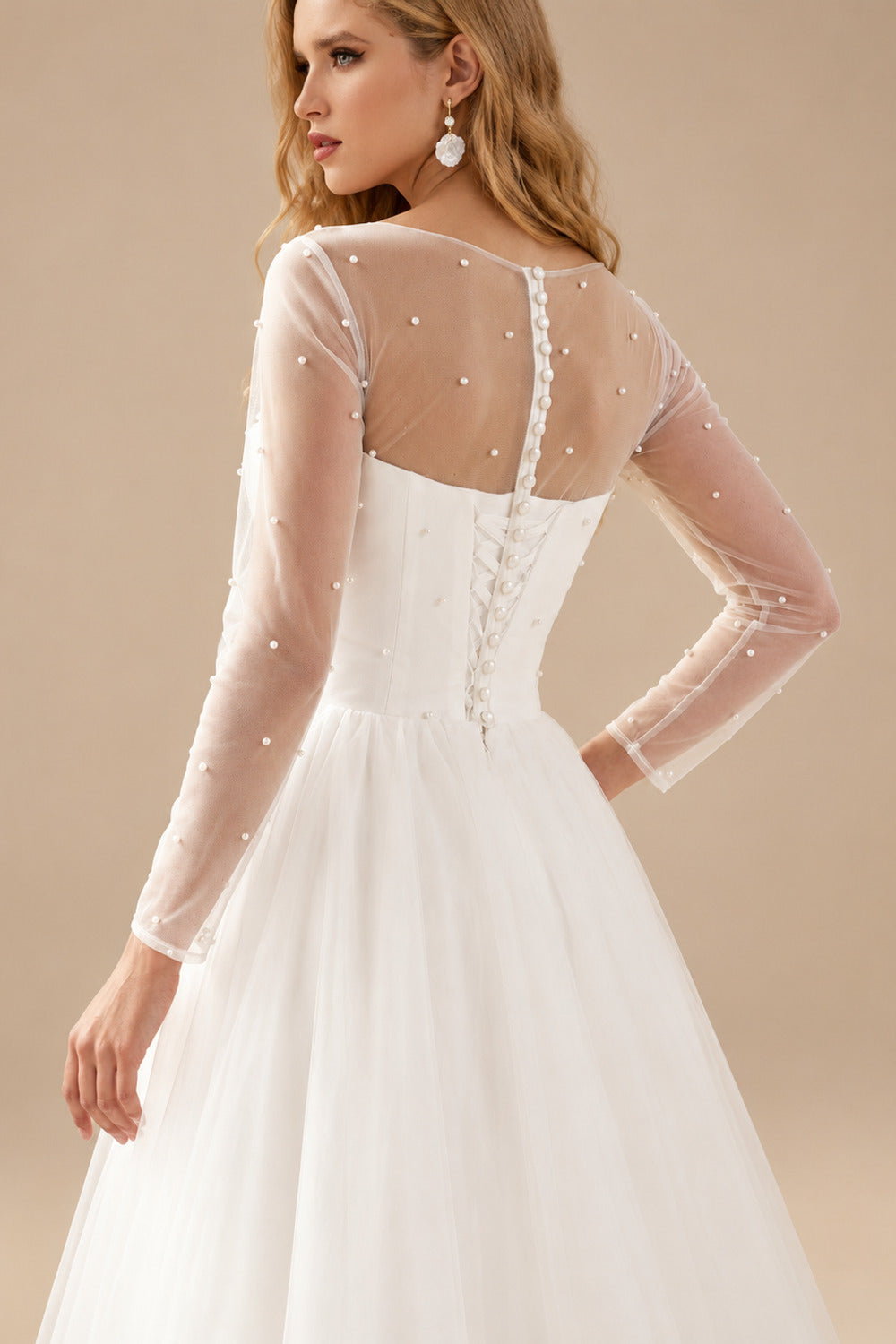 Rutipo Ivory Elegant Beading Illusion Neck Long Sleeves A-Line Tea-Length Tulle Wedding Dresses