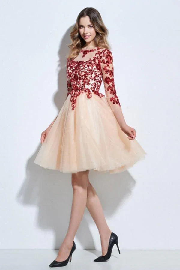 Vestido de cóctel con escote redondo, mangas 3/4, apliques de lentejuelas y largo hasta la rodilla PG118