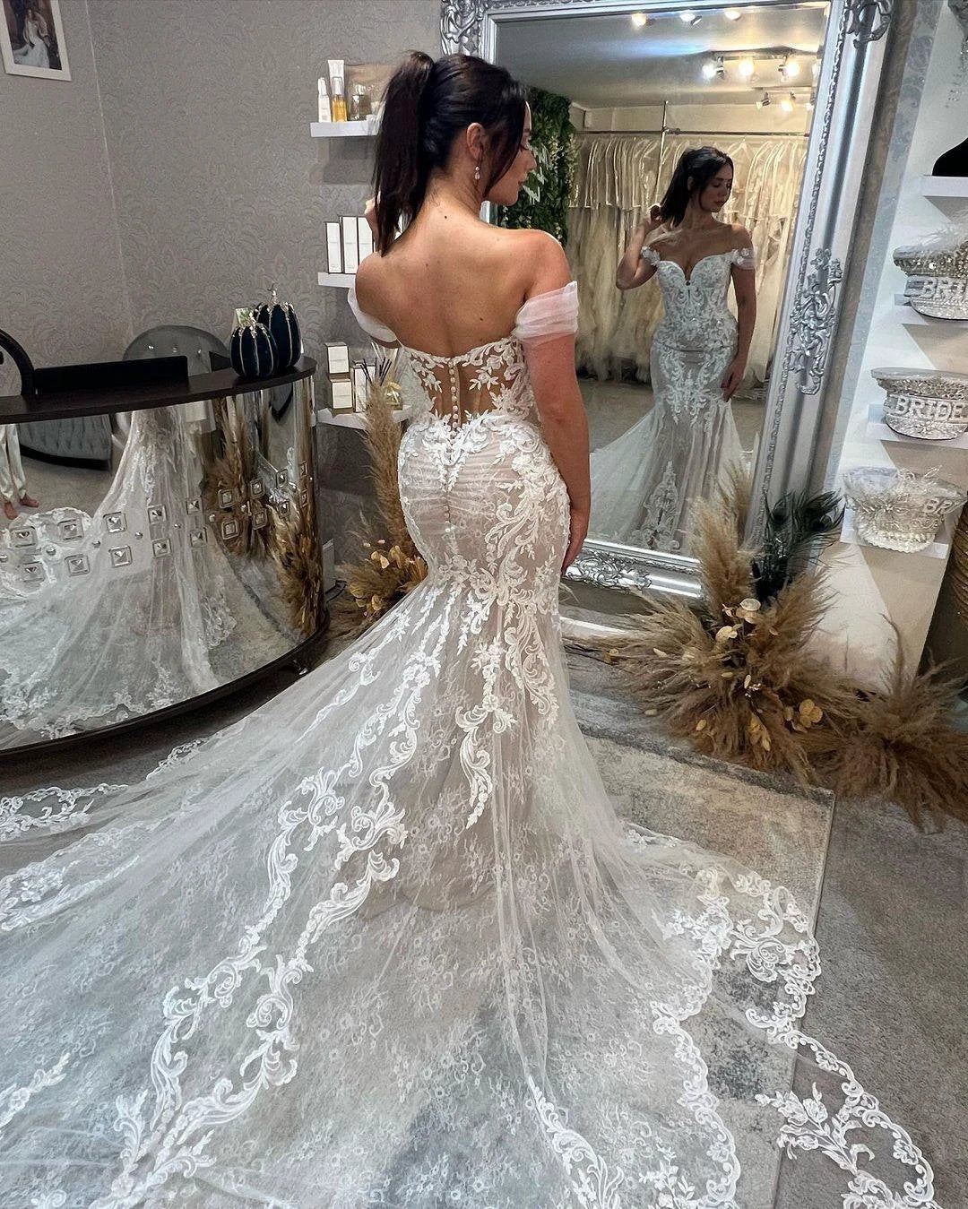Sexy Floor Length Sweetheart Off-The-Shoulder Sleeveless Mermaid Lace Wedding Dress by misshow.com