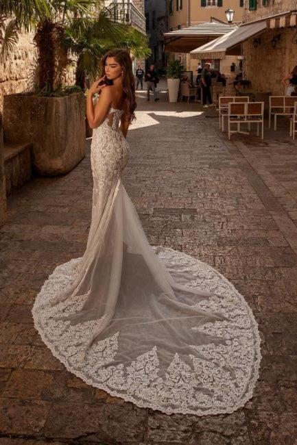 Sexy sweetheart sleeveless mermaid lace Wedding dresses by misshow.com