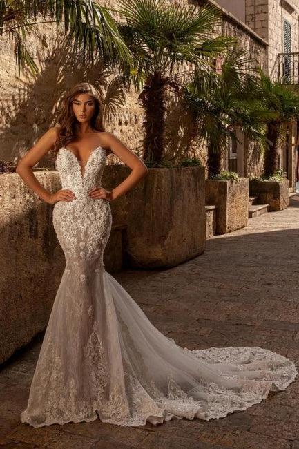 Sexy sweetheart sleeveless mermaid lace Wedding dresses by misshow.com