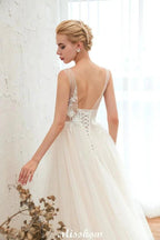 Sexy V-neck Princess Tulle Wedding Dress with Lace Appliques by misshow.com