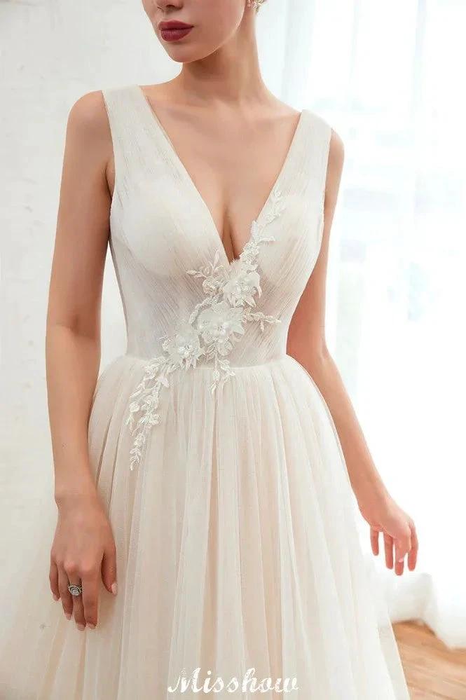 Sexy V-neck Princess Tulle Wedding Dress with Lace Appliques by misshow.com