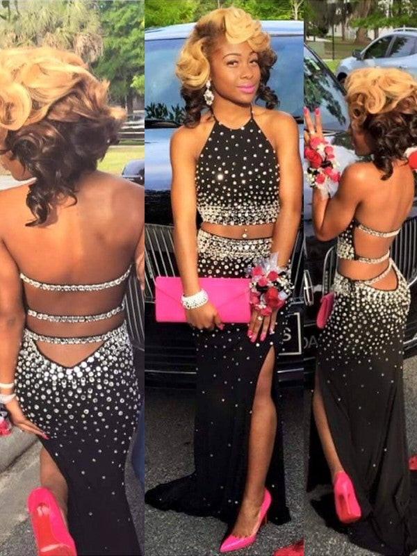 Vestidos de fiesta de dos piezas de gasa con cuello halter, sin mangas y corte tubo/columna Hover Image