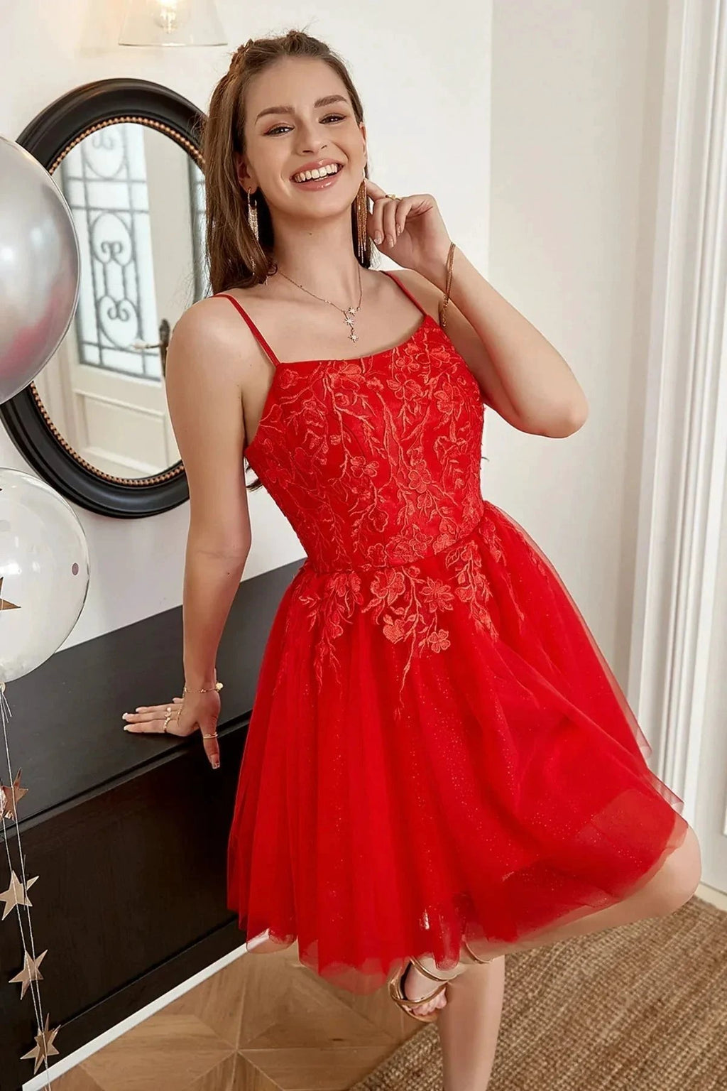 Short A-line Scoop Neck Tulle Lace Backless Prom Dresses Red Homecoming Dresses by BIZTUNNEL