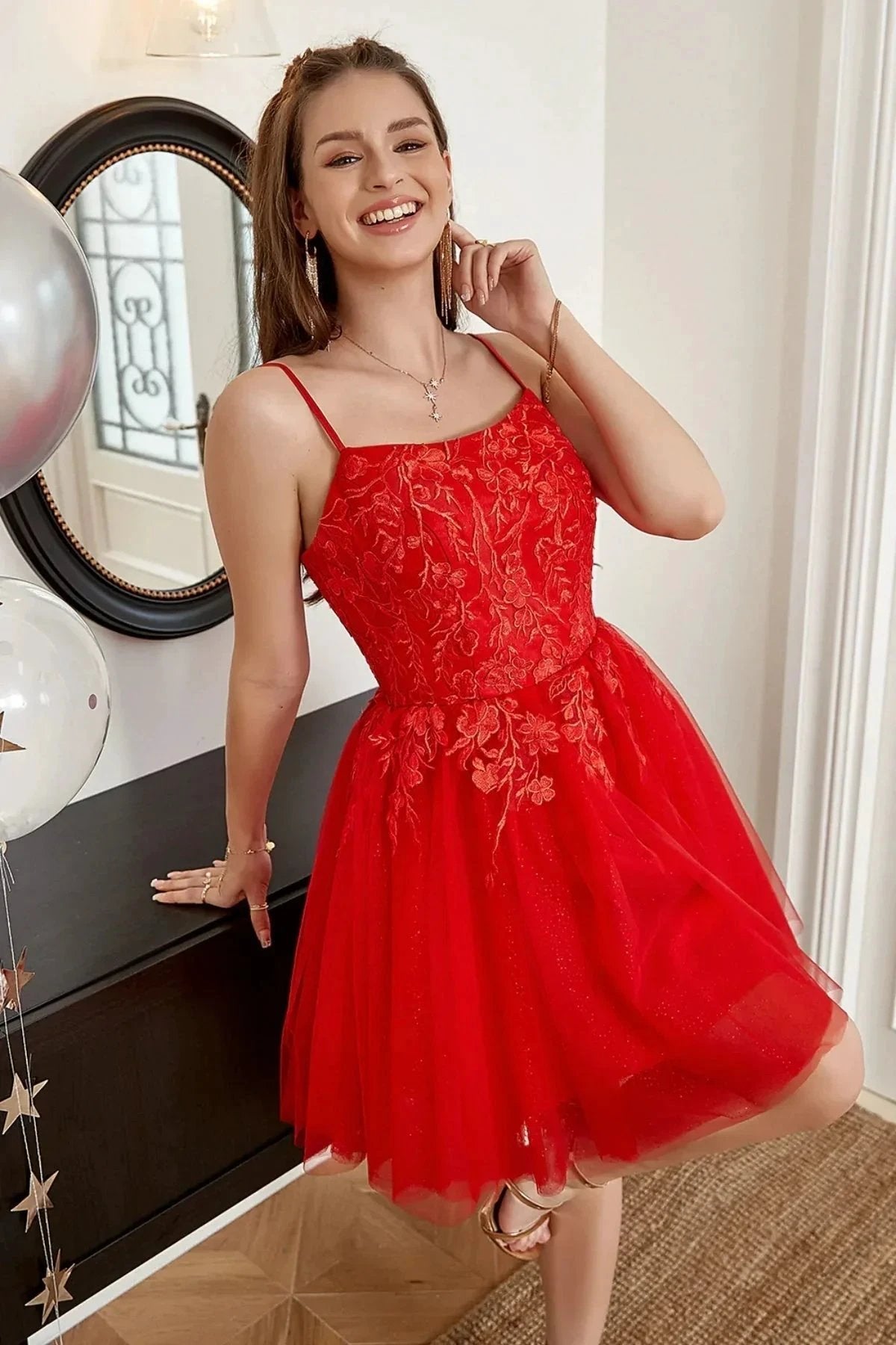 Short A-line Scoop Neck Tulle Lace Backless Prom Dresses Red Homecoming Dresses by BIZTUNNEL