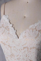 Short A-line Spaghetti Strap Lace Tulle Wedding Dress by BIZTUNNEL