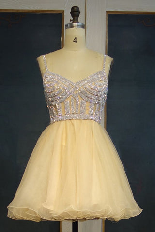 Kurzes A-Linien-Ballkleid aus Tüll mit Spaghettiträgern und Pailletten