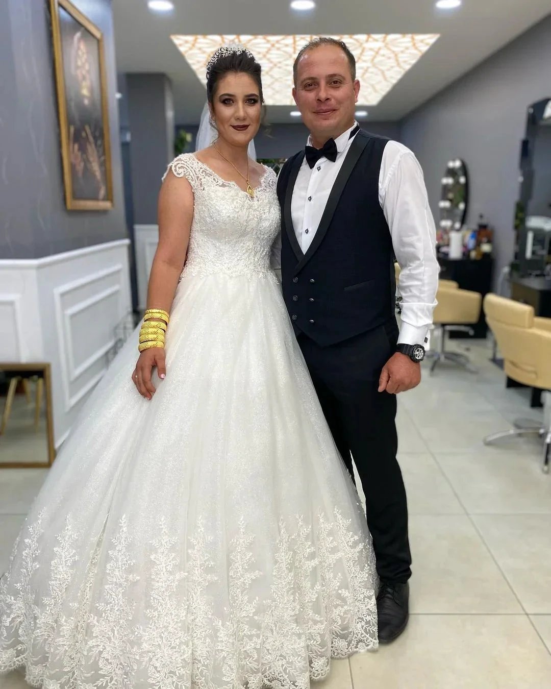 Simple Long A-line V-neck Lace Tulle Wedding Dress by BIZTUNNEL