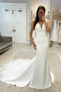 Simple Mermaid V-neck Sleeveless Wedding Dress With Lace by misshow.com