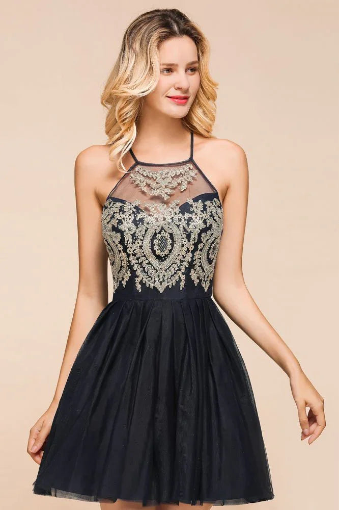 Vestido mini de fiesta de tul con apliques y sin mangas