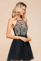 Abito senza maniche con applicazioni in tulle per festa di fine anno, abito corto da ballo