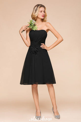 Vestido mini de dama de honor sin mangas de etiqueta negra para ocasiones especiales