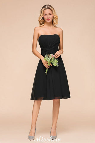 Vestido mini de dama de honor sin mangas de etiqueta negra para ocasiones especiales