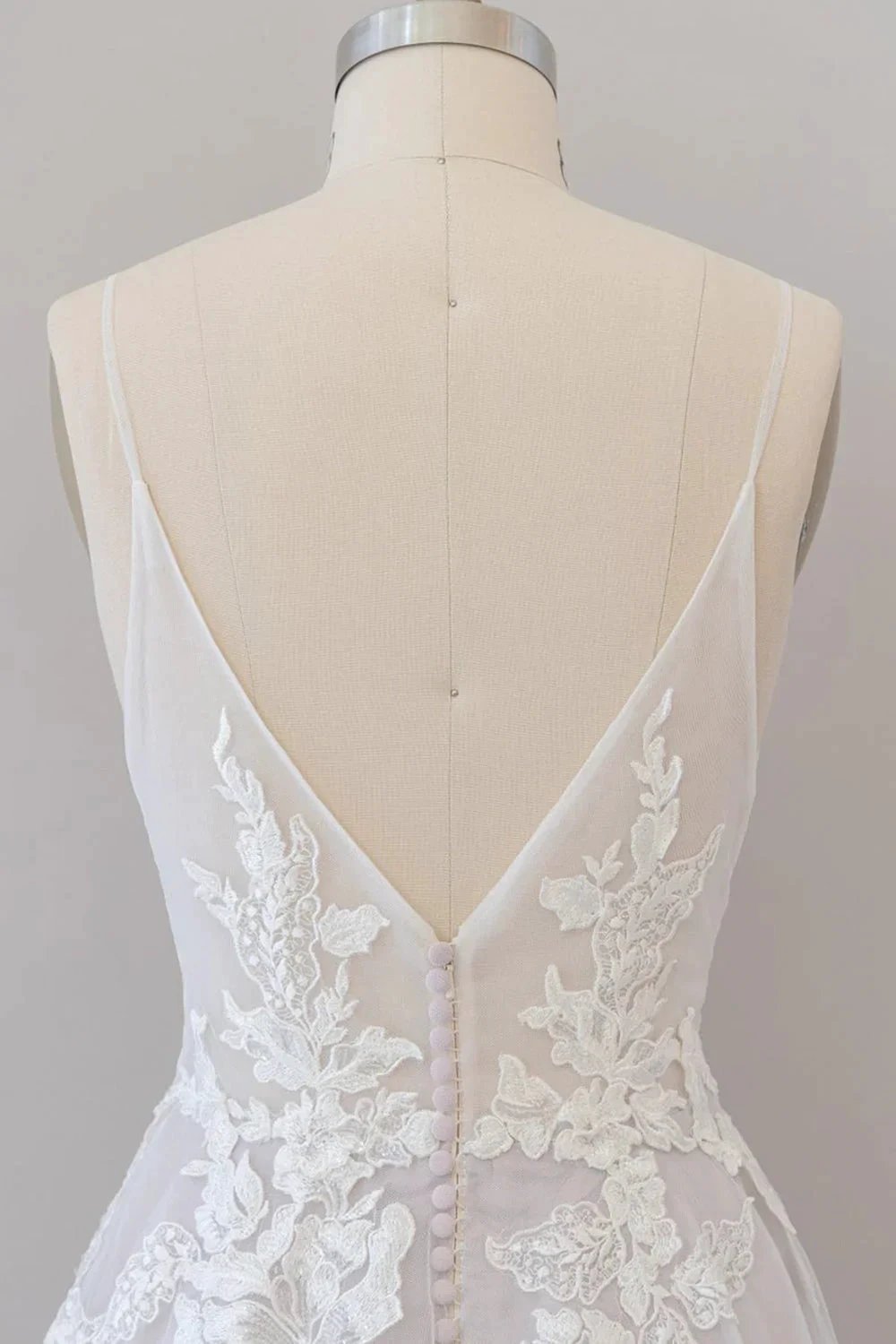 Spaghetti Strap Lace Appliques Tulle Wedding Dress by misshow.com
