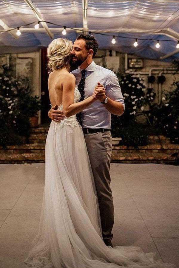 Vestidos de Noiva para Casamento na Praia com Alças Finas e Decote em V, Vestidos Nupciais Sem Costas WD285