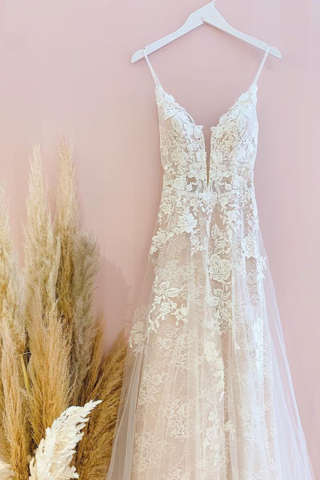 Spaghetti-Straps Lace Wedding Dress Sleeveless With Lace Appliques