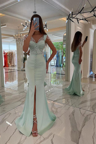 Impresionante vestido de fiesta largo de sirena con escote en forma de corazón, satén y lentejuelas con abertura