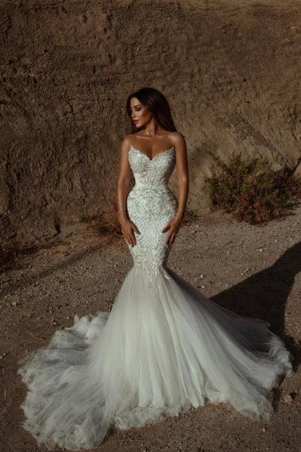 Stunning Sweetheart Beading Mermaid Wedding Gown Sleeveless Tulle Bridal Dress by misshow.com