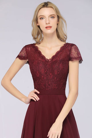 Elegante vestido de dama de honor con escote en V, mangas cortas y largo hasta el suelo