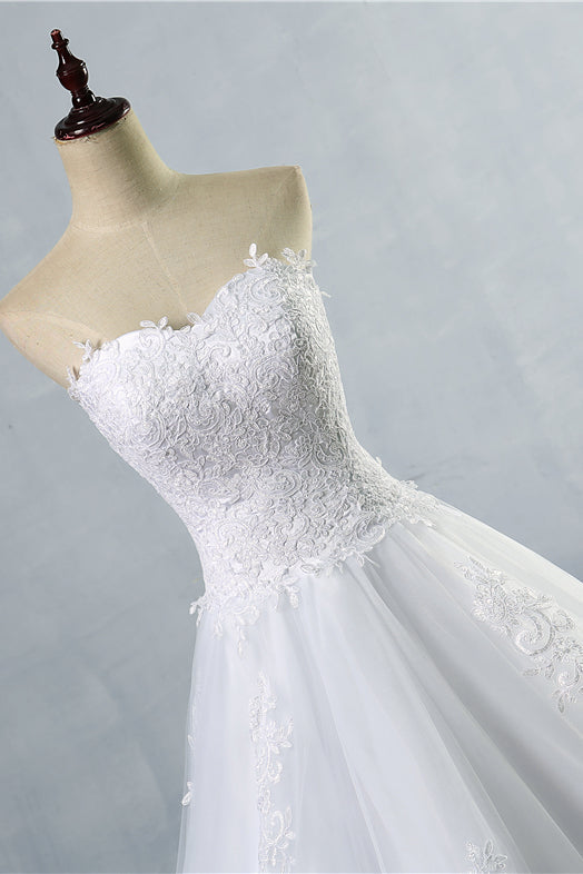 Stylish Strapless Sweetheart A-Line Wedding Dress Sleeveless Appliques Bridal Gowns