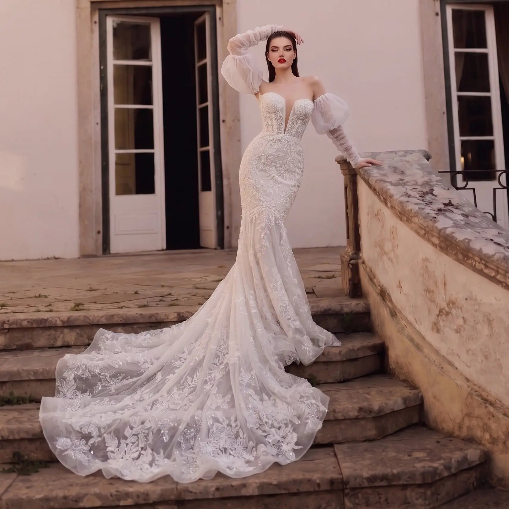 Glamorous White Sweetheart Neckline Mermaid Wedding Dress with Detachable Tulle Sleeves SW712
