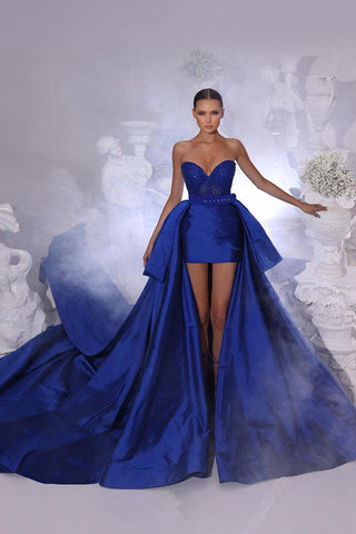Vestido de fiesta corto de encaje sin mangas con escote en forma de corazón y cola desmontable