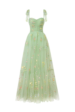 Bodenlanges Ballkleid mit Herzausschnitt und Tüllstickerei und Blumenmuster
