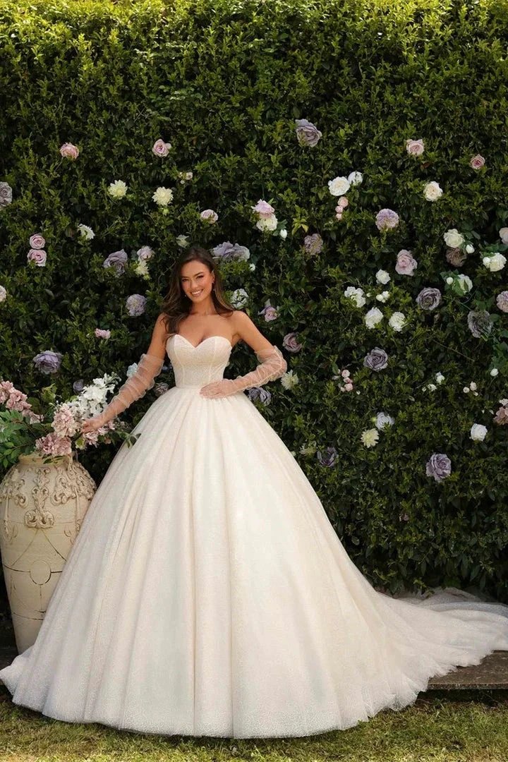 Sweetheart Long A-line Princess Glitter Sleeveless Lace Wedding Dress With Train by misshow.com