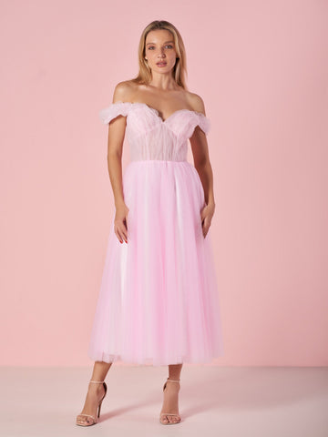 Schulterfreies Ballkleid aus Tüll in Teelänge mit Herzausschnitt
