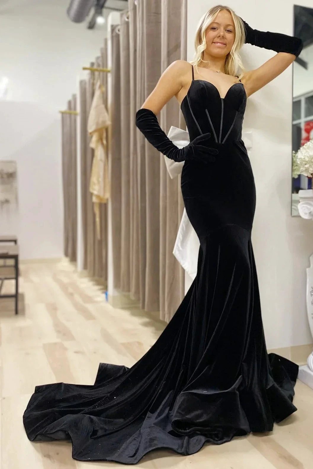 Thyra | Black Spaghetti Straps Bow-Back Velvet Long Dress by KissProm