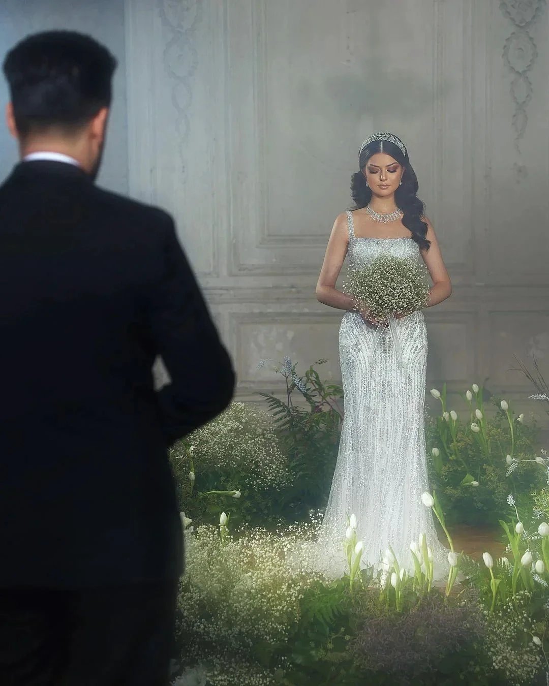 Robe de mariée sirène en dentelle, longue jusqu'au sol, à fines bretelles carrées, sans manches, à la mode